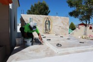Alistan panteones, Gobierno de Saltillo realiza limpieza y trabajos de pintura