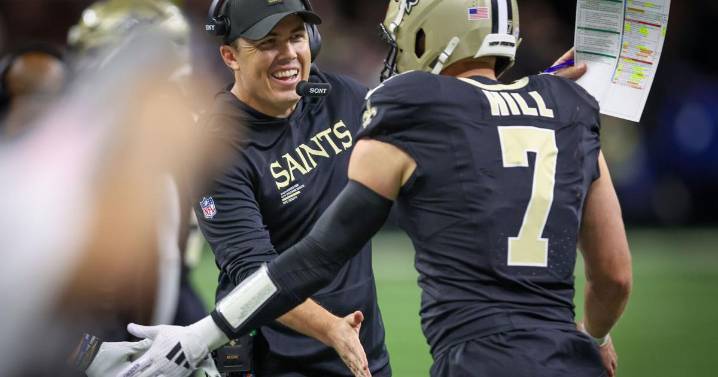 Two former teammates will square off this Sunday in Los Angeles in vastly different roles.