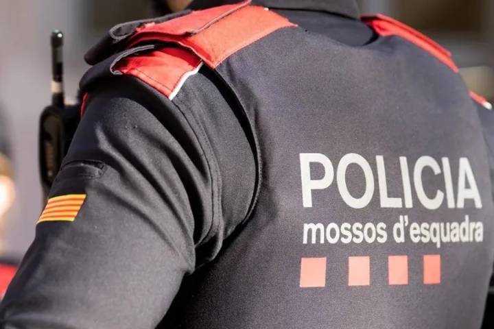 Detenido por violar a su hija de 20 años en plena calle en Lleida ante otro hijo de 8