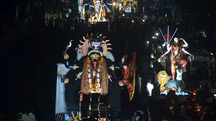 Bhopal News: Devotees Bid Farewell To Goddess Durga On Dark Streets; Nearly 5,000 Streetlights On The Blink As Immersion Concludes