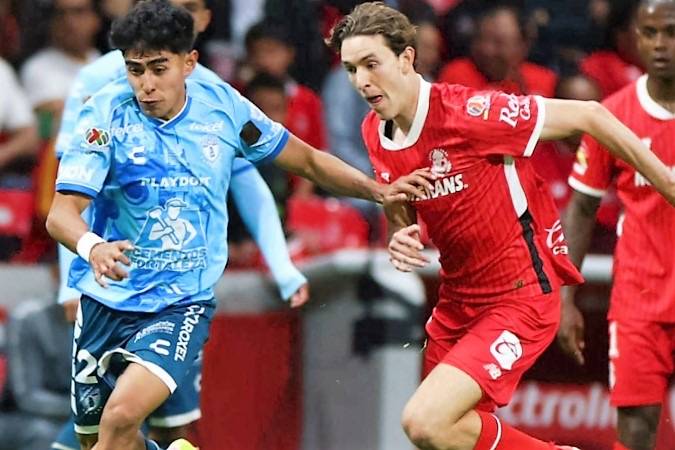 Pachuca arrebató un punto al líder Toluca