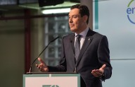 Moreno anuncia una reforma de la "opaca" sanidad pública porque "no funciona de forma eficiente"