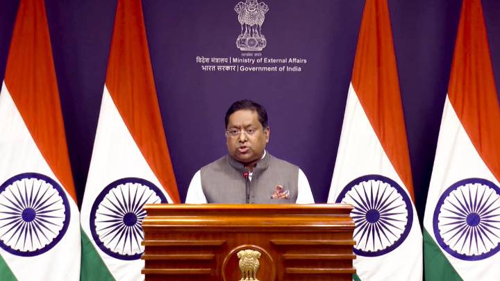 India prioritises consumer interests in oil and gas imports: MEA amid Trump’s Russian oil comments