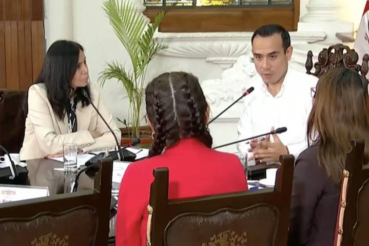 Presidente José Jerí se reúne con representantes de la Sociedad Nacional de Intérpretes