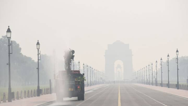 How Diwali crackers blow air pollution numbers through the roof. In charts