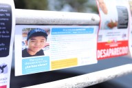 Luz de Esperanza pega fichas de búsqueda en La Calma