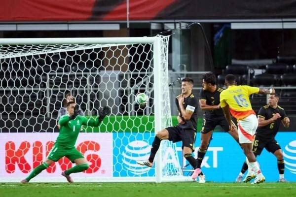 Golea Colombia a un México con carencias