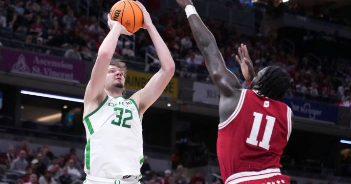 7-footer Nate Bittle and Jackson Shelstad return to lead Oregon in second Big Ten season