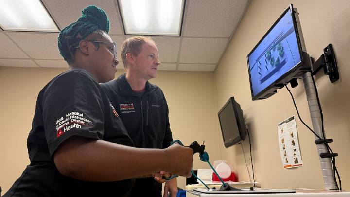Surviving to thriving: Future Healers helps teens gain skills with UofL Health