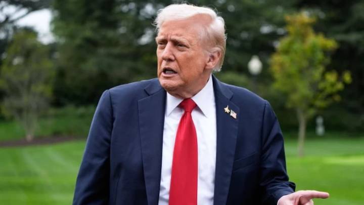 Trump tildó de «absolutamente ridículo» que Bad Bunny actúe en el Super Bowl