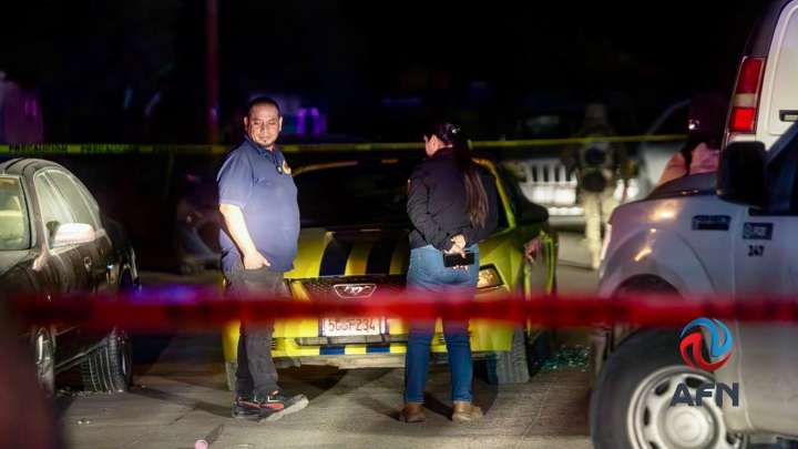 Asesinan a un hombre a tiros dentro de un Mustang en Natura