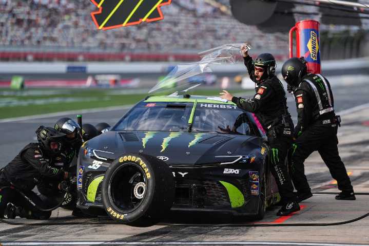 Where to watch NASCAR Cup Series Las Vegas Fall race today: Free live stream