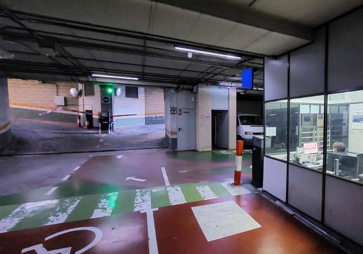 El parking de Pío XII cuenta desde ahora con atención presencial en el interior