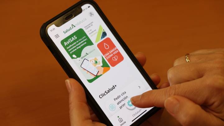 Una "incidencia técnica" en ClicSalud+ impide "temporalmente" el acceso a imágenes e informes médicos en Andalucía