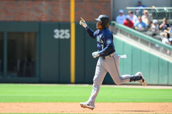 Polanco’s 2 HR, Rodriguez’s double even ALDS for Mariners