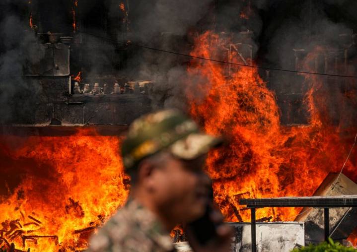 Massive fire breaks out at MPs' residential complex in Delhi