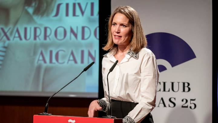 La novela ‘Solas en el silencio’, de Silvia Intxaurrondo, llega a las librerías de Colombia