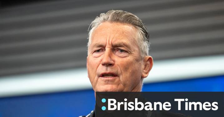 Victoria Police chief Mike Bush apologises for using force helicopter to fly to Hobart conference