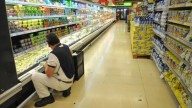 Indec: leve mejora en las ventas de los supermercados y caída en las de los mayoristas