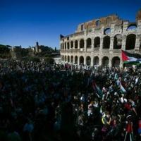 Hundreds of thousands turn out at pro-Palestinian marches in Europe