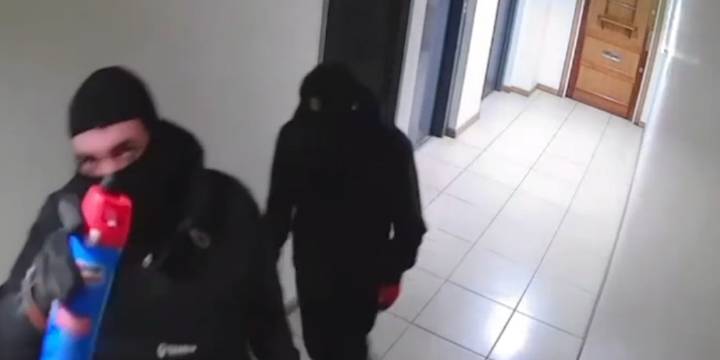 Mar del Plata: los acusan de robar USD 55 mil y casi $30 millones en entraderas, ataques motochorros y robos boqueteros