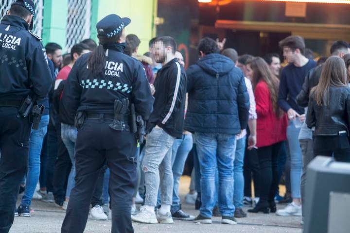 Detienen a un varón de 33 años por un presunto delito de robo