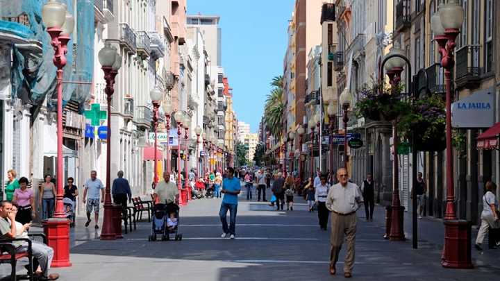 ¿Qué abre en Canarias el 1 de noviembre, Día de Todos los Santos?