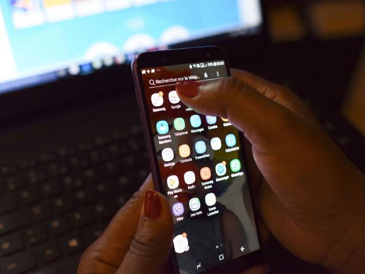 Burnaby woman lost $1M in 'elaborate' foreign police scam