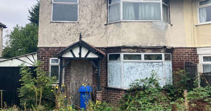 'We’re not planning to move but if we wanted to we couldn’t with that here'