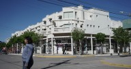 Un reclamo por «defectos estructurales» de un complejo habitacional de Las Grutas terminó en sumario de un juez penal