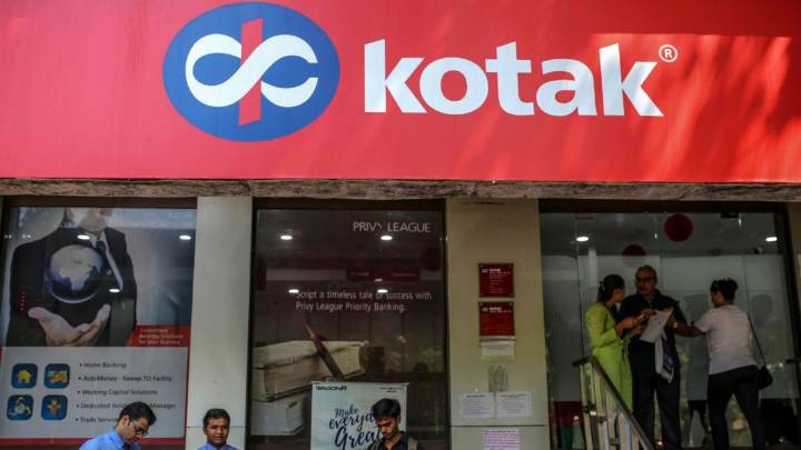 Kotak Mahindra Bank shares fall nearly 3% after Q2 profit drops 11%