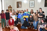 Participantes de talleres de Lengua de Señas y de Vida Independiente viajar a CABA