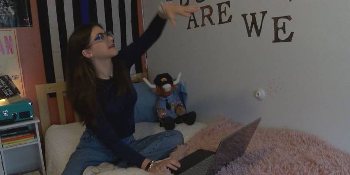 Online school provides flexible option for families that need