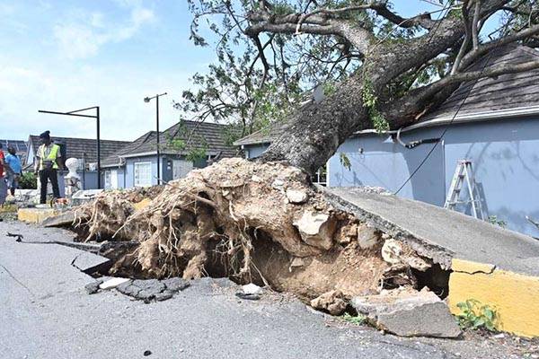 Colombia envía ayuda humanitaria al Caribe tras el paso del huracán Melissa
