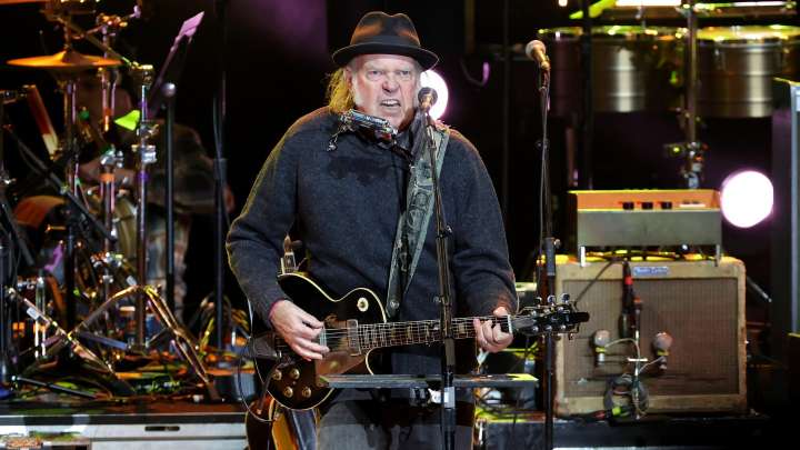 Neil Young To Pull Music From Amazon, Encourages Fans to Buy Local