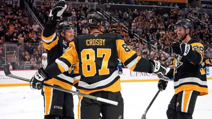 Crosby scores, Letang reaches 600 career assists as Penguins breeze past Canucks 5