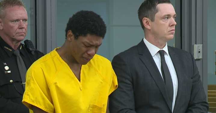 Prosecutor: Man said 'let's play Russian roulette' before shooting woman in chest, killing her