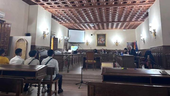 Cruce de acusaciones en el juicio por una reyerta en un bar de Cuenca en 2023