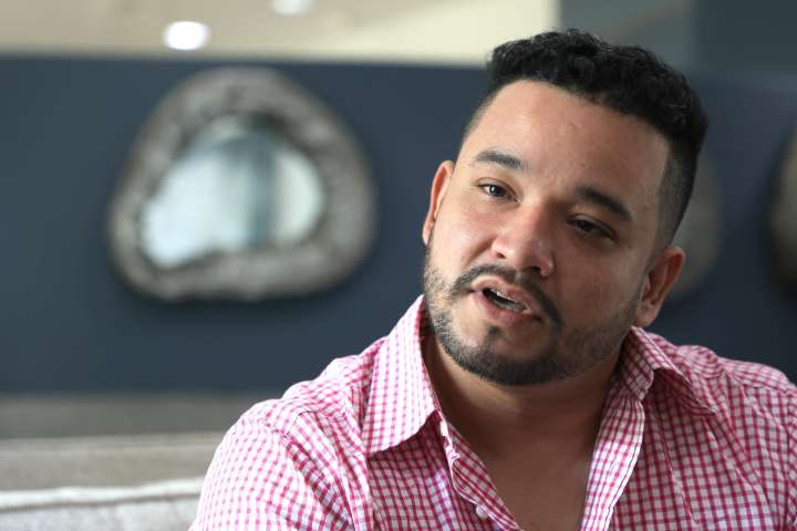 “Ganó la verdad”: ex preso político venezolano celebra salida de centro migratorio en EEUU