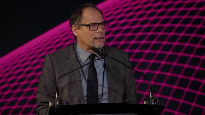 Jan Martínez Ahrens: “La inteligencia artificial es un cambio de paradigma al que nos enfrentamos cargados de perplejidad”