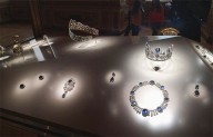 Ladrones del Louvre se llevaron ocho joyas de las nueve que robaron inicialmente, ¿cuáles son?