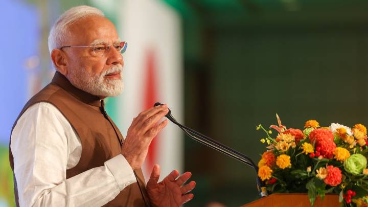 Hold booth-level meet with those who saw ‘jungle raj’: PM to workers