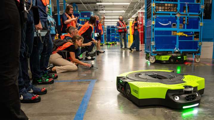 Amazon planning to replace 600,000 workers with robots, report says