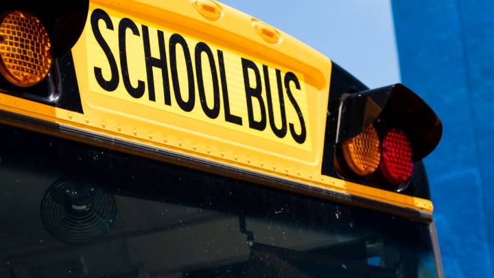 Bus carrying ten NJ middle-school students crashes into tree
