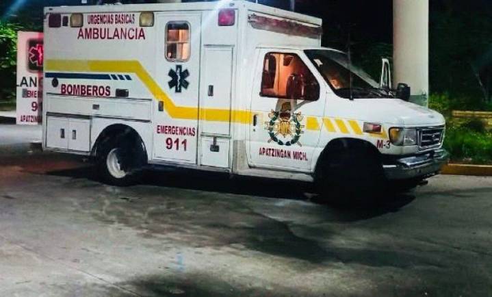Emboscan a policías en Parácuaro; un muerto y 2 lesionados