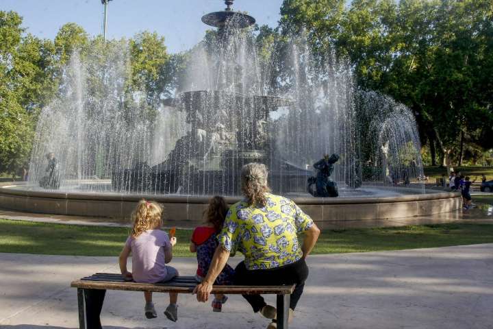 El tiempo en Mendoza para este miércoles: más calor y se espera que baje el Zonda