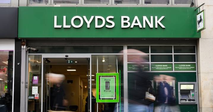 Lloyds close 218 branches across the UK in 2025 - full list including 21 in Scotland