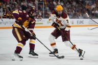 Bulldogs stymie Gophers, open series with 3