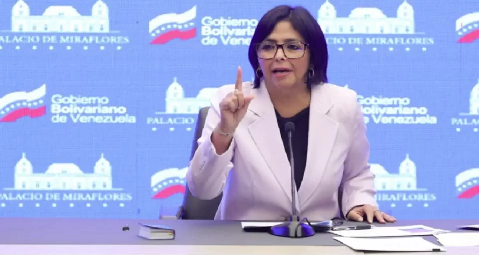 Delcy Rodríguez destaca a Venezuela como una potencia gasífera en el contexto de la crisis industrial en Europa