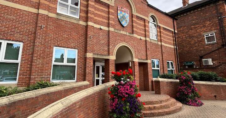 Two South Kesteven councillors resign prompting by